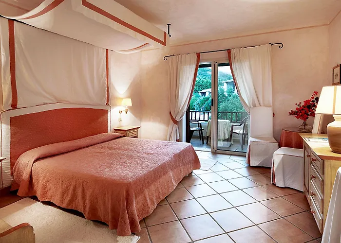 Colonna Park Отель Порто-Черво