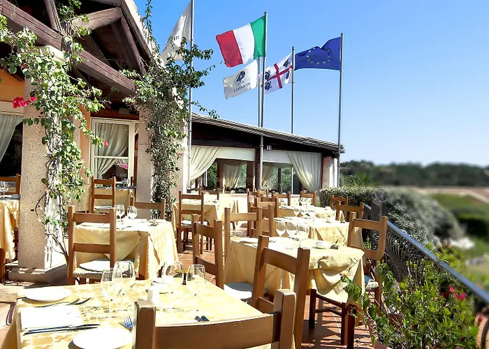 Отель Colonna Park Порто-Черво