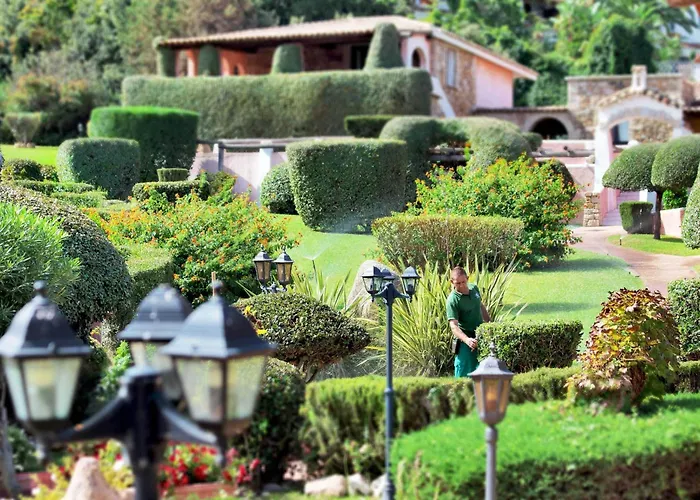 Отель Colonna Park Порто-Черво