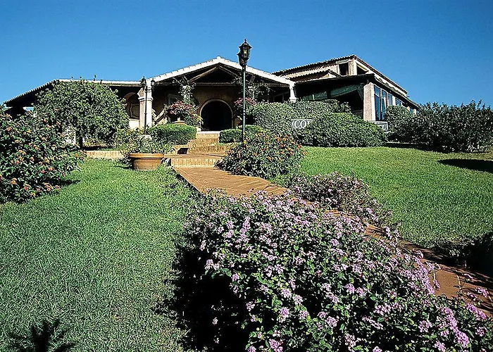 Отель Colonna Park Порто-Черво