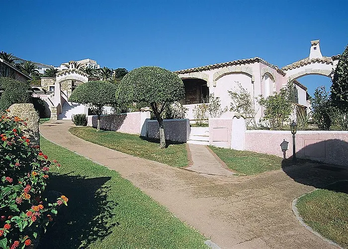 Отель Colonna Park Порто-Черво