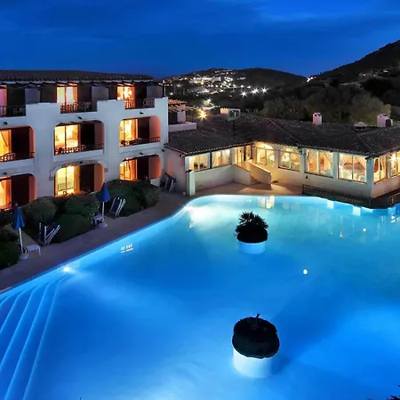 科隆纳公园酒店 4* 切尔沃港